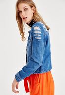 Bayan Mavi Yırtık Detaylı Jean Ceket