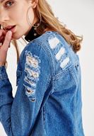 Bayan Mavi Yırtık Detaylı Jean Ceket