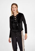 Bayan Siyah Yumuşak Tuşeli Sweatshirt