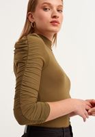 Bayan Yeşil Kolları Büzgü Detaylı Bluz
