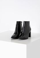 Bayan Siyah Fermuar Detaylı Topuklu Bot