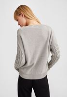 Bayan Gri Örgü Detaylı V Yaka Triko