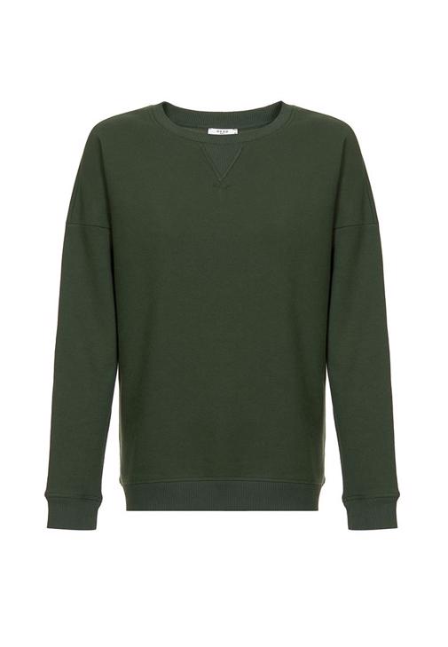 Uzun Kollu Sweatshirt ve Yüksek Bel Parlak Tayt Kombini