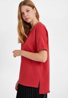 Bayan Kırmızı Sıfır Yaka Oversize Tişört