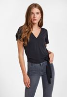 Bayan Siyah Kruvaze Yaka Bağlamalı Tişört