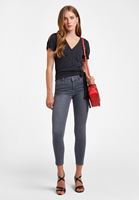 Bayan Siyah Kruvaze Yaka Bağlamalı Tişört