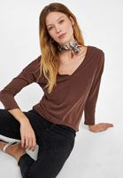 Bayan Kahverengi V Yaka Yumuşak Tuşeli Bluz