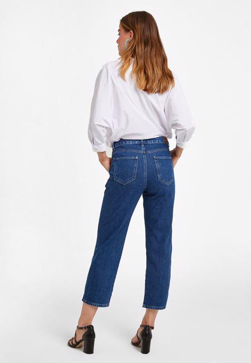 Askılı Bluz ve Mom Jean Kombini