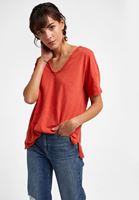 Bayan Pembe V Yaka Kesik Detaylı Tişört