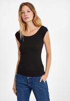 Bayan Siyah Kayık Yaka Kısa Kollu Tişört