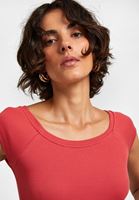 Bayan Kırmızı Kayık Yaka Kısa Kollu Tişört