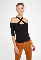 Bayan Siyah Kesik Yaka Detaylı Tişört