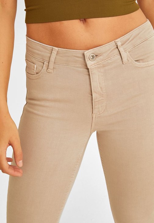 Orta Bel Skinny Pantolon ve Salaş Hırka Kombini
