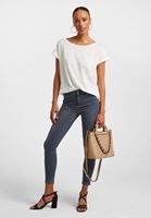 Bayan Krem Bağlama Detaylı Bot Yaka Tişört