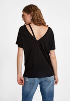 Bayan Siyah Kesik Detaylı Tişört