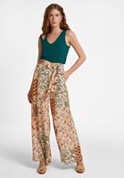 Bayan Yeşil Kesik Detaylı Atlet