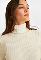 Bayan Krem Dokulu Boğazlı Kazak