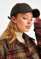 Bayan Siyah Deri Görünümlü Şapka