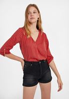 Bayan Kırmızı V Yaka Desenli Bluz 