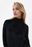 Bayan Siyah Boğazlı Tüy Detaylı Triko