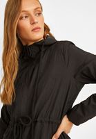 Bayan Siyah Kapüşonlu Yağmurluk