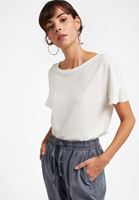 Bayan Krem Sıfır Yaka Kolları Fırfırlı Tişört ( MODAL )