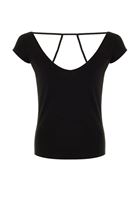 Bayan Siyah Biye Detaylı V Yaka Tişört