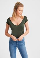 Bayan Yeşil Biye Detaylı V Yaka Tişört