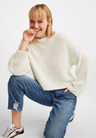 Bayan Krem Asimetrik Kesim Triko