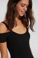 Bayan Siyah Omuz Detaylı Elbise