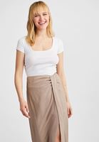 Bayan Beyaz U Yaka Tişört