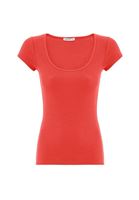 Bayan Kırmızı U Yaka Tişört