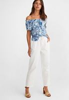 Bayan Beyaz Düğme Ve Kemer Detaylı Pantolon