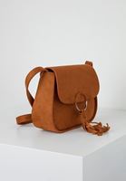 Bayan Kahverengi Püsküllü Süet Çanta