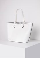 Bayan Beyaz Cep Detaylı Kol Çantası