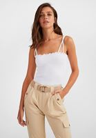 Bayan Beyaz İnce Askılı Gipeli Bluz