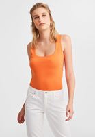 Bayan Turuncu Kalın Askılı Kare Yaka Atlet