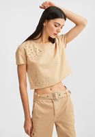 Bayan Krem Yırtık Detaylı Kısa Tişört