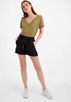 Bayan Yeşil V Yaka Dantel Detaylı Tişört