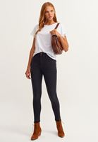 Bayan Beyaz Boat-Neck Dantelli Tişört