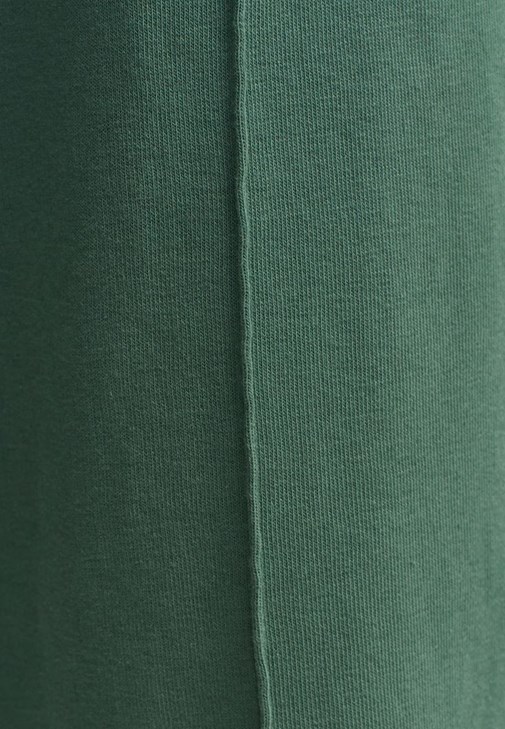 Sweat Jogger Pantolon ve Büzgülü Crop Sweatshirt Kombini