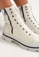 Bayan Beyaz Fermuarlı Vegan Deri Postal