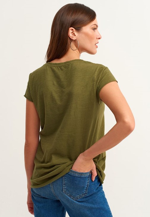 Pamuklu U Yaka Tişört ve Long Straight Denim Pantolon Kombini