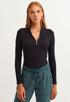 Bayan Siyah Fermuarlı Yaka Casual Top