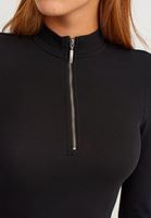 Bayan Siyah Fermuarlı Yaka Casual Top