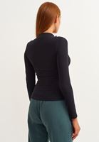 Bayan Siyah Fermuarlı Yaka Casual Top