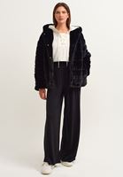 Bayan Siyah Kapüşonlu Vegan Kürk Ceket