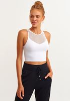 Bayan Beyaz Ekstra Esnek ve Dikişsiz Crop Top
