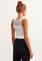 Bayan Beyaz Ekstra Esnek ve Dikişsiz Crop Top