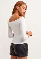 Bayan Beyaz Casual Deep V-Neck Tişört